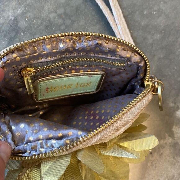 Deux Lux wristlet coin purse clutch gold flower - Picture 6 of 8